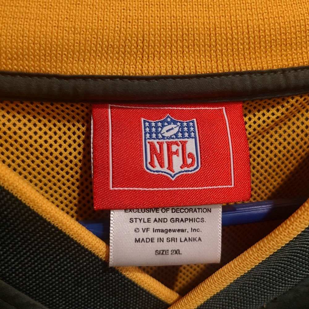 brand new NFL Packers Windbreaker